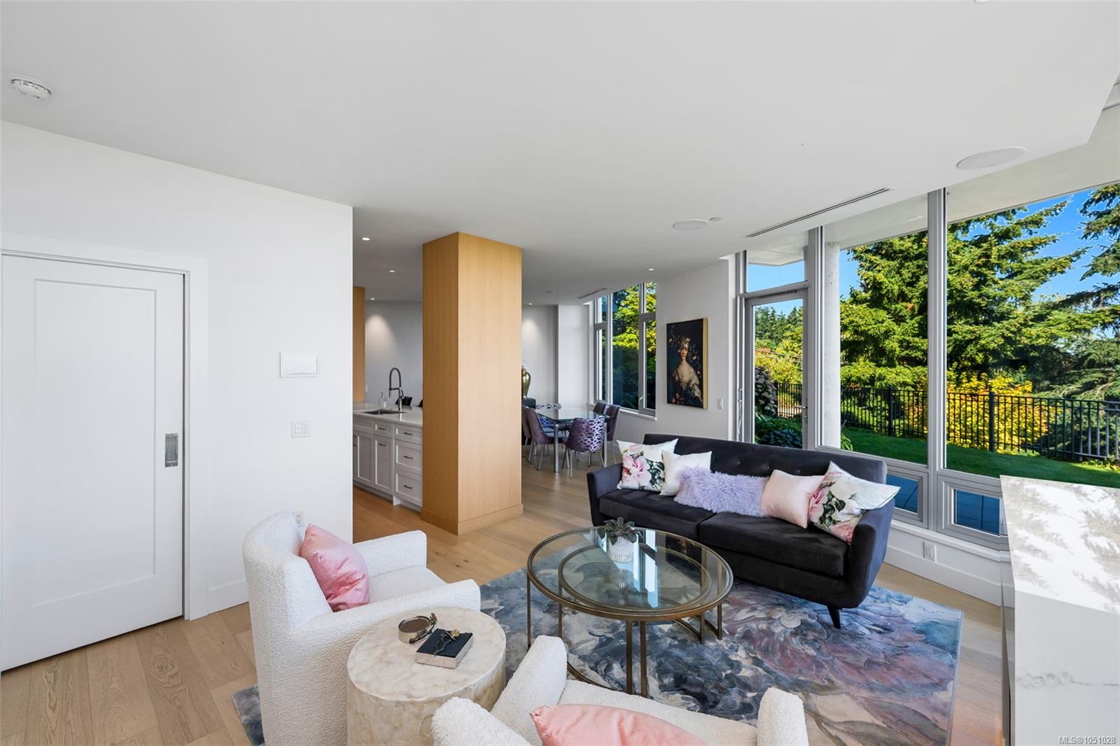 103-5388 Hill Rise Terr — listing photo 8 of 63