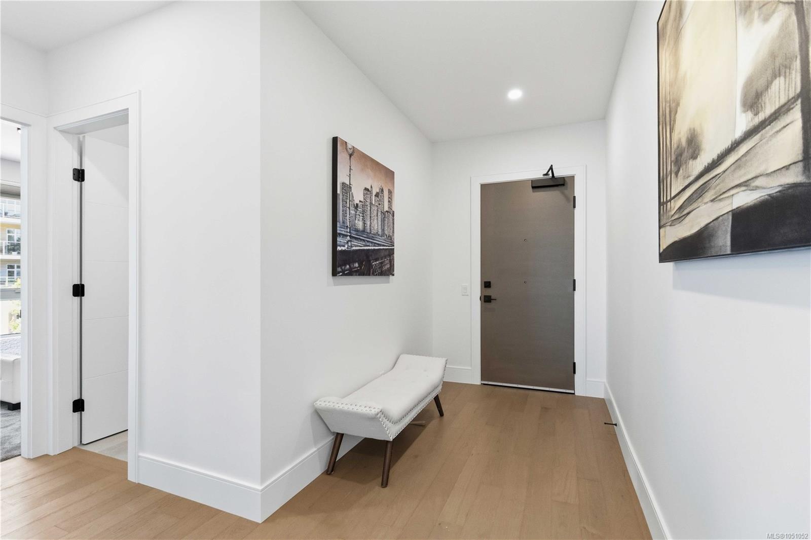 306-990 Doumac Ave — listing photo 6 of 42