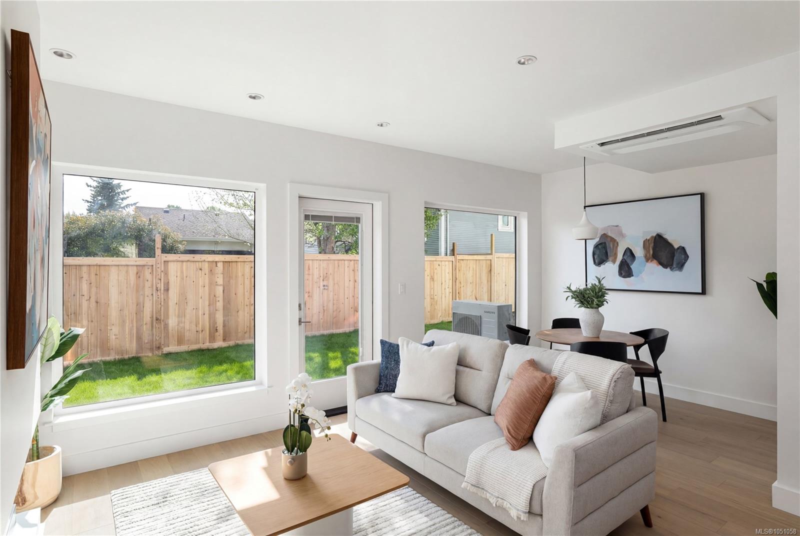 4-2118 Pentland Rd — listing photo 11 of 45