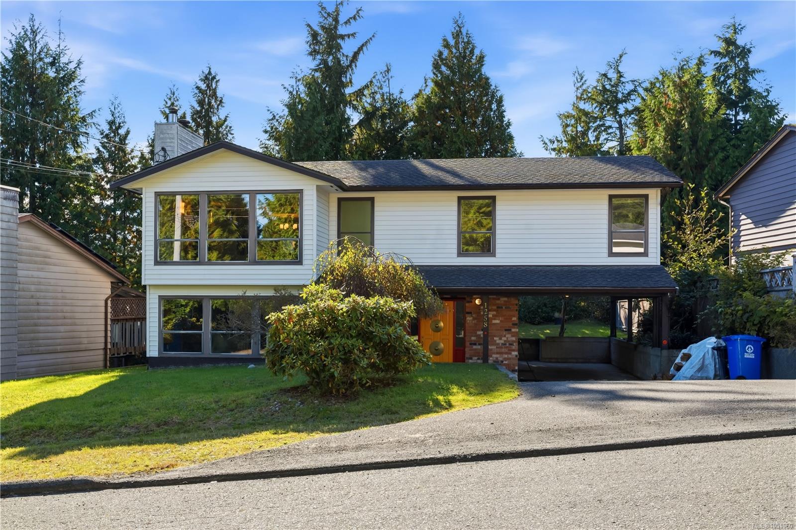 1258 Rupert Rd, Ucluelet