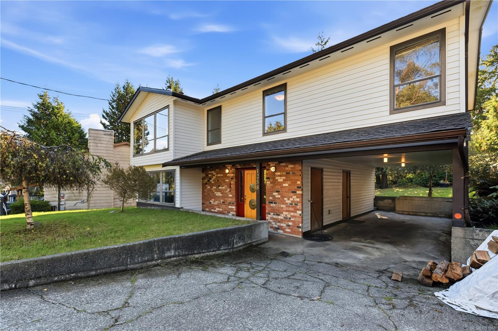 1258 Rupert Rd — listing photo 10 of 37