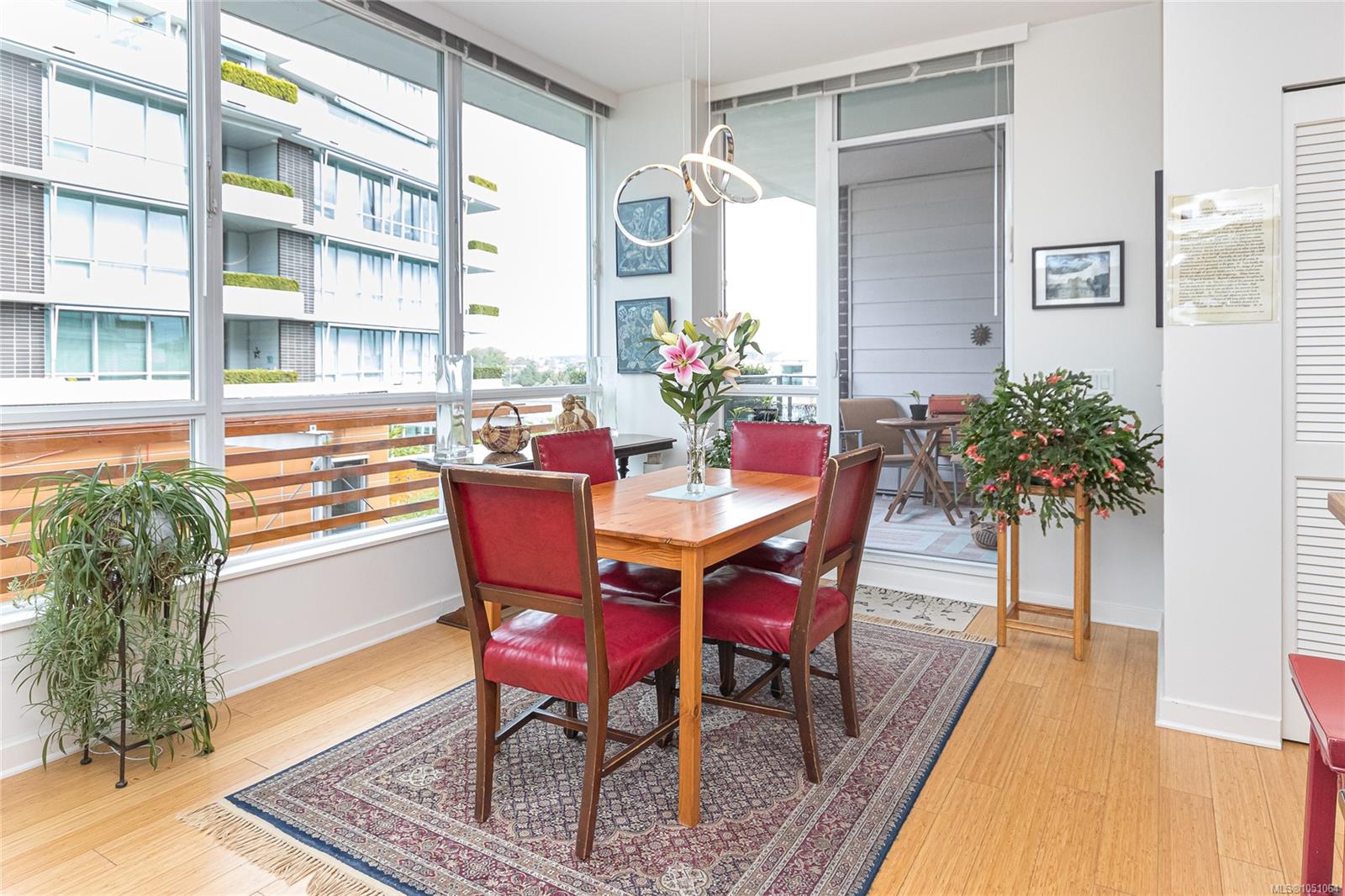 406-391 Tyee Rd — listing photo 11 of 38