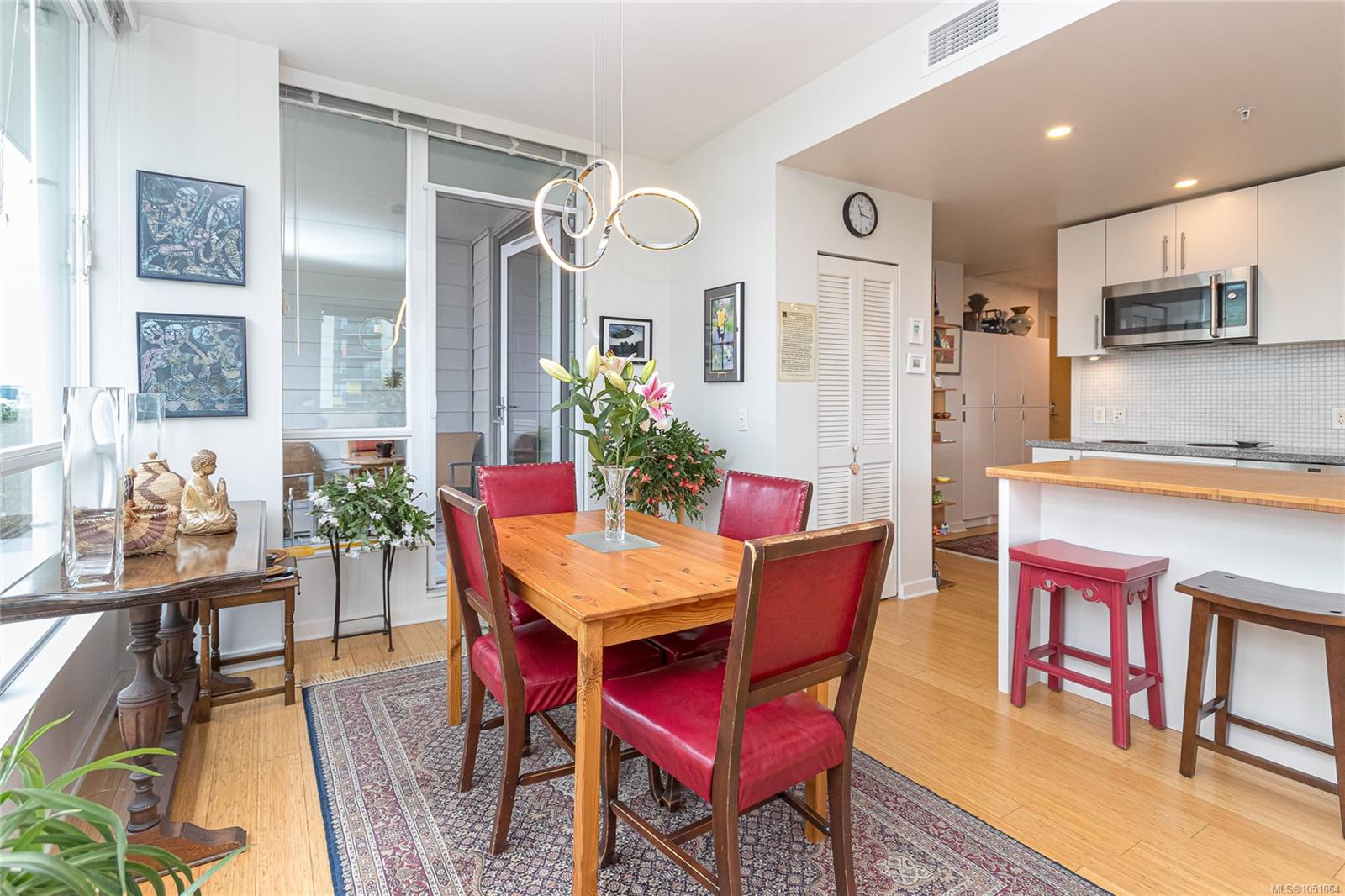 406-391 Tyee Rd — listing photo 12 of 38