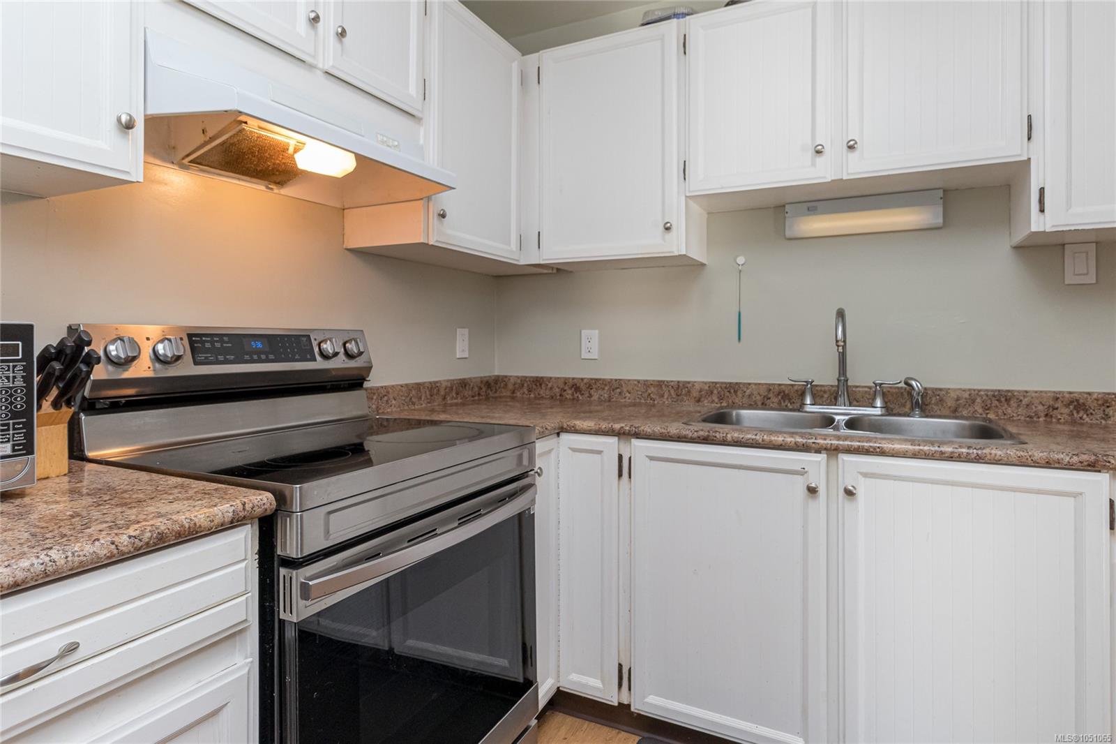 204-877 Ellery St — listing photo 11 of 21