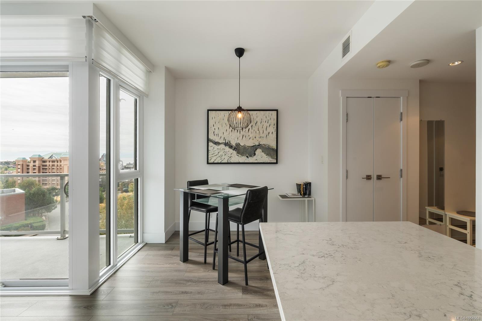 501-83 Saghalie Rd — listing photo 7 of 38