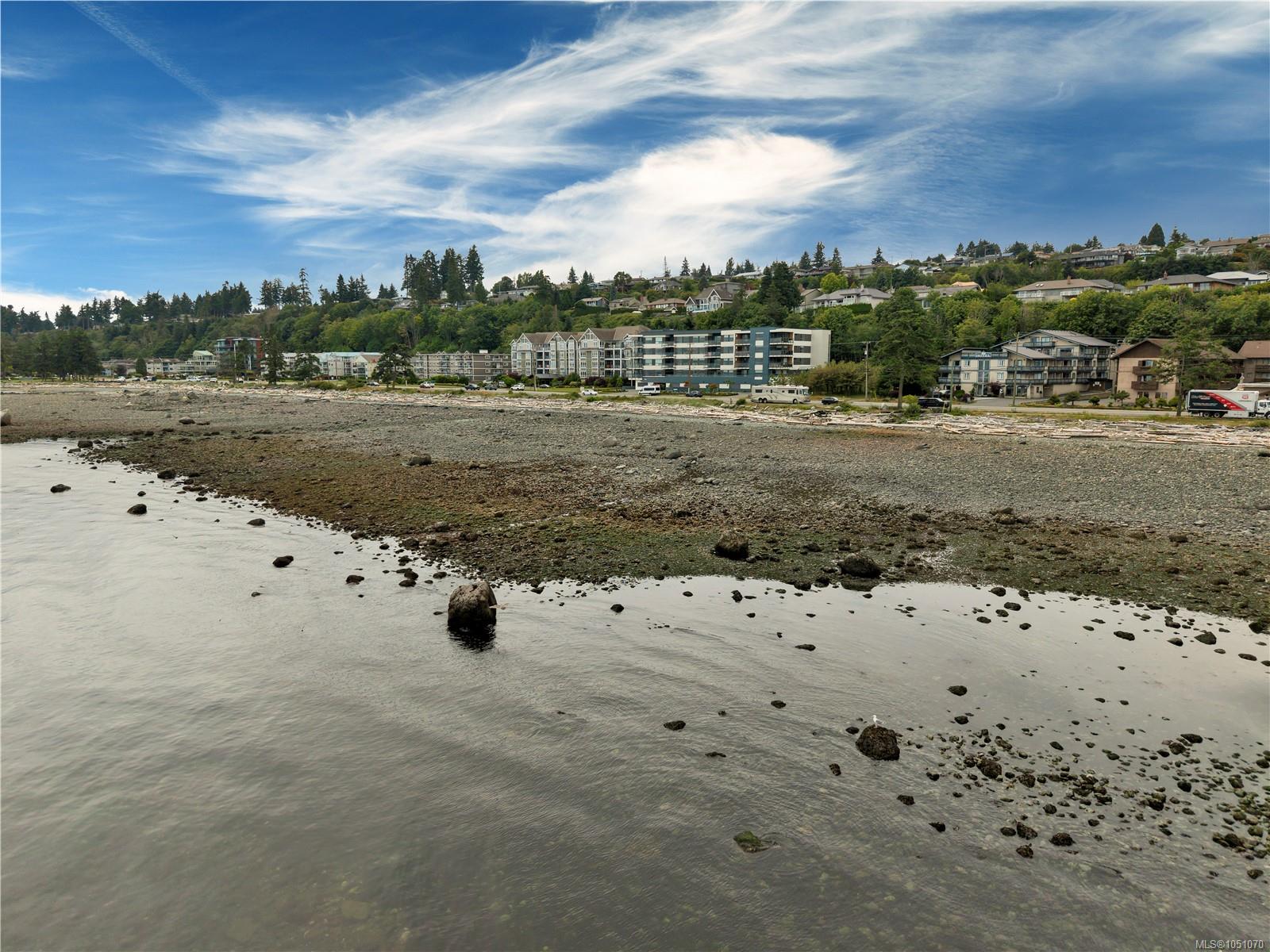 404-536 Island Hwy — listing photo 12 of 66