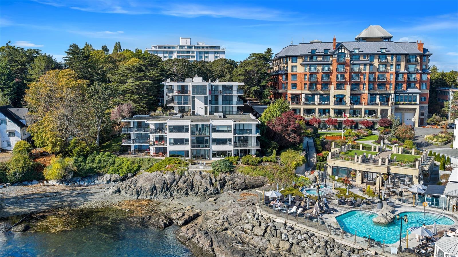 407-1159 Beach Dr — listing photo 4 of 56
