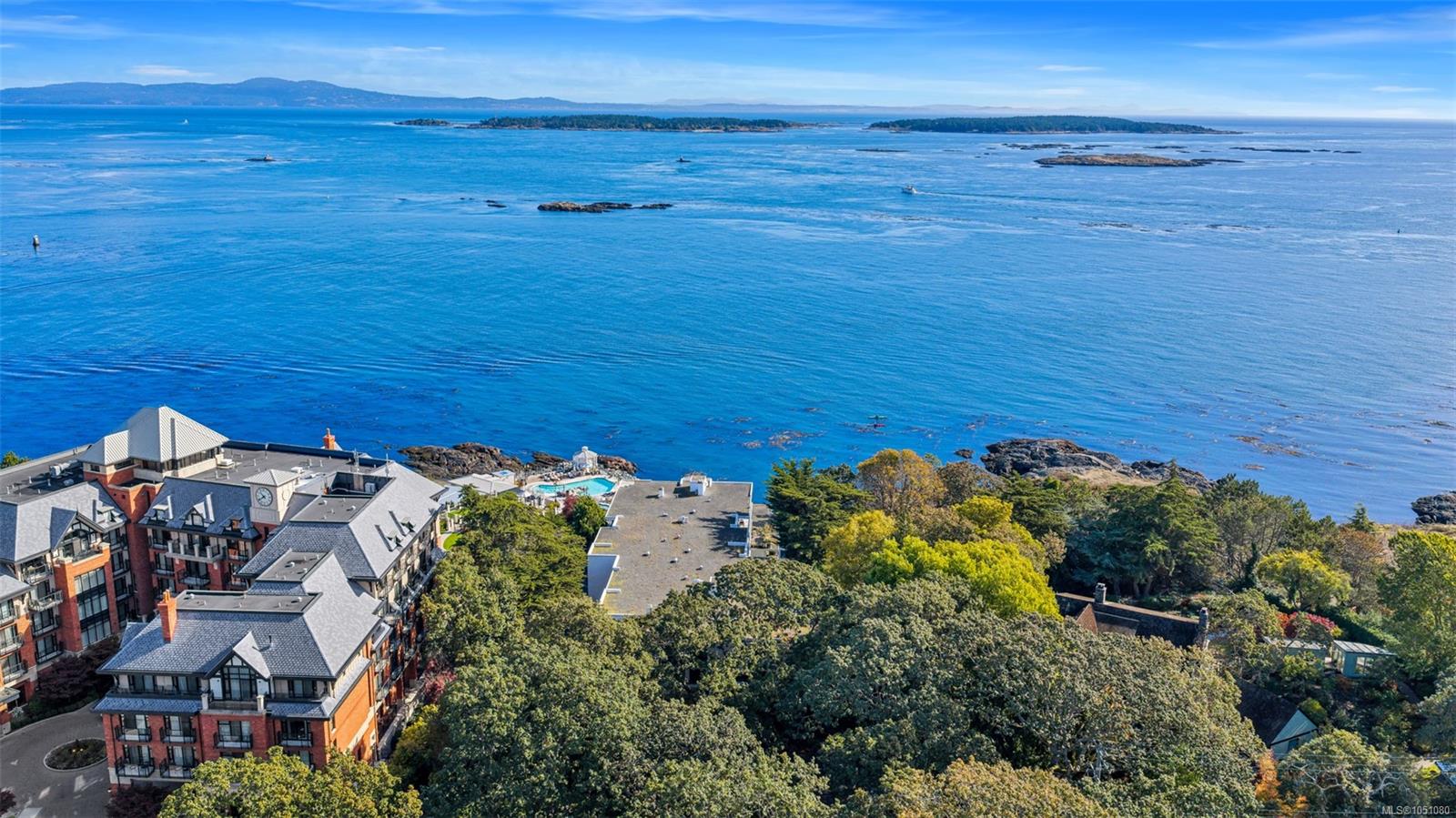 407-1159 Beach Dr — listing photo 6 of 56