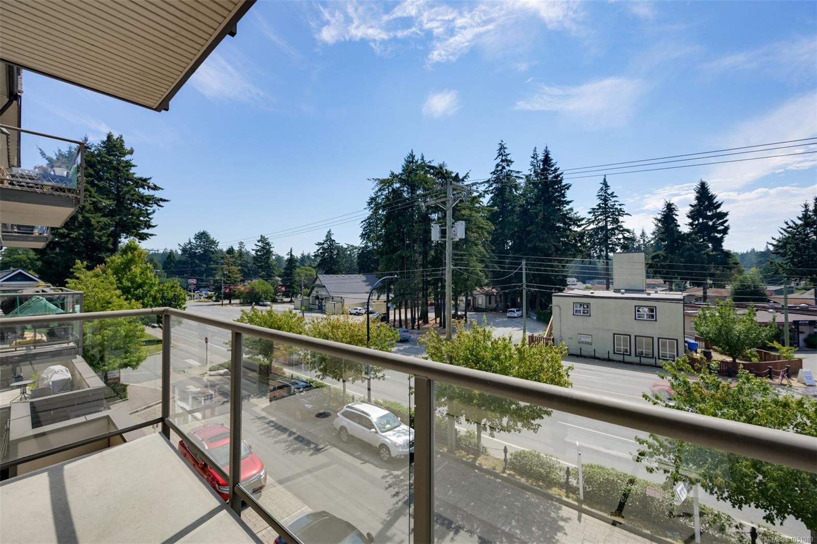 305-2220 Sooke Rd — listing photo 11 of 39