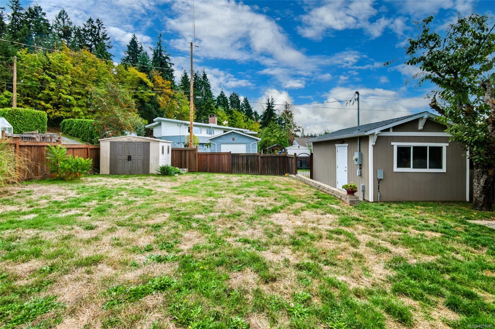 3630 Waterhouse St — listing photo 4 of 35