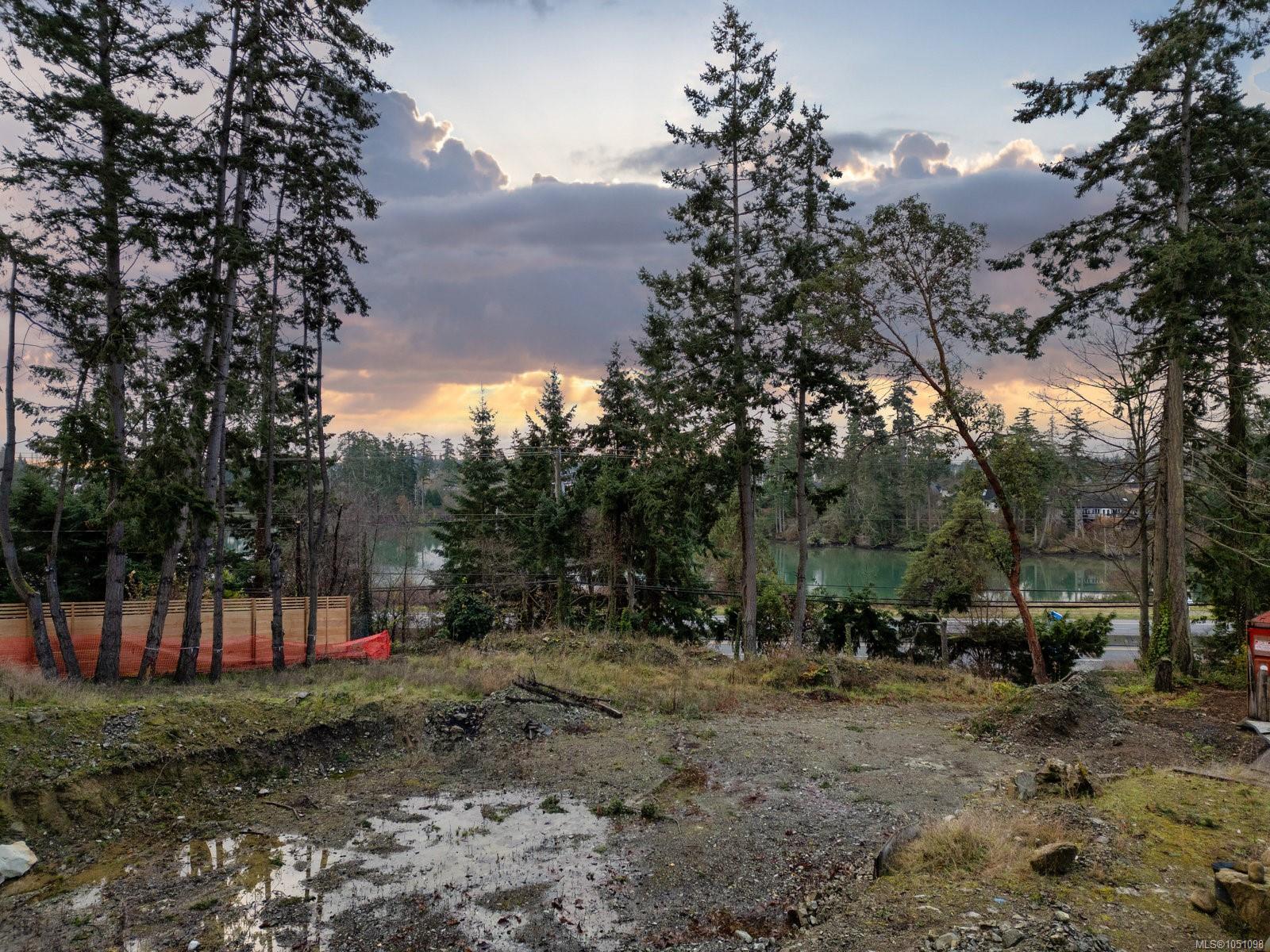 1850 Swartz Bay Rd — listing photo 8 of 15