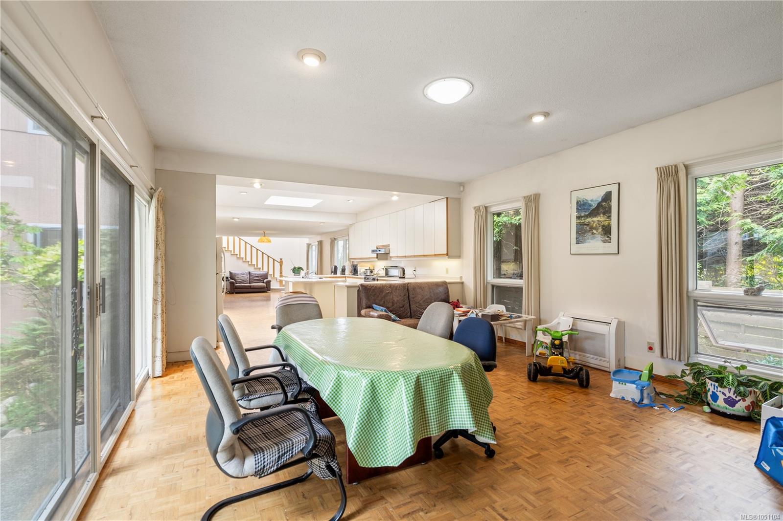 2168 Esplanade — listing photo 8 of 49