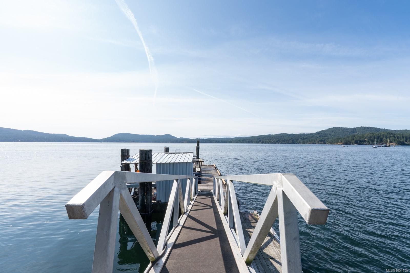 5957 Sooke Rd — listing photo 8 of 72