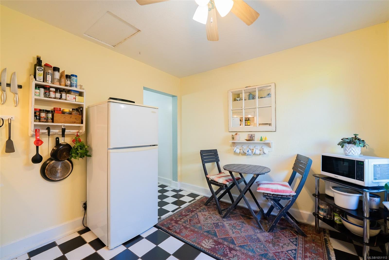660 Albert St — listing photo 7 of 27