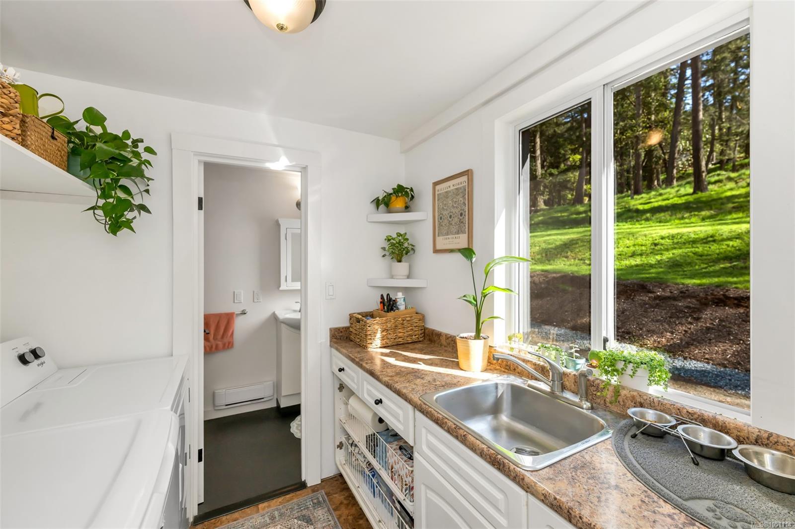1029 Herd Rd — listing photo 13 of 67