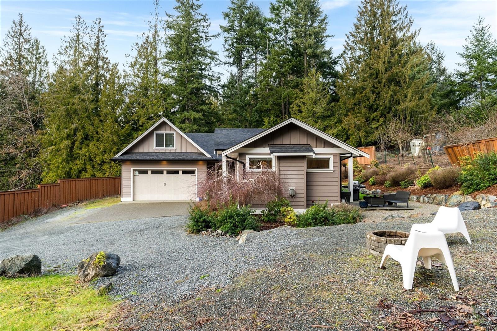 2629 Shawnigan Lake Rd — listing photo 11 of 48