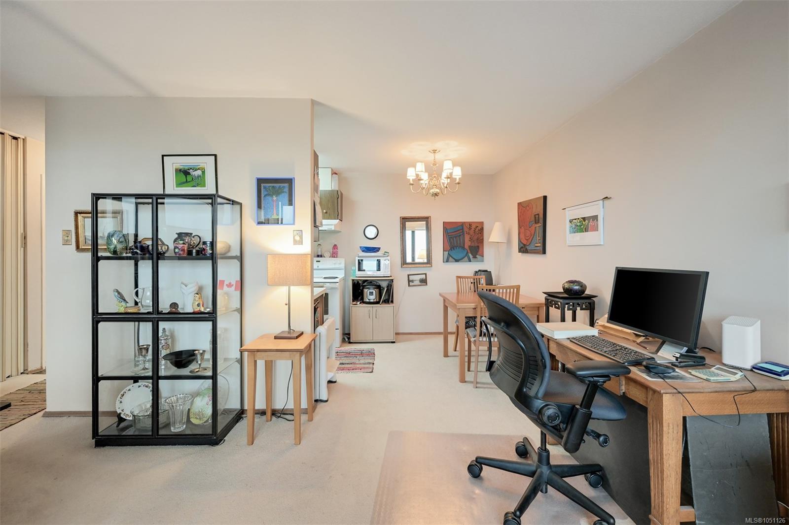 1803-647 Michigan St — listing photo 11 of 31