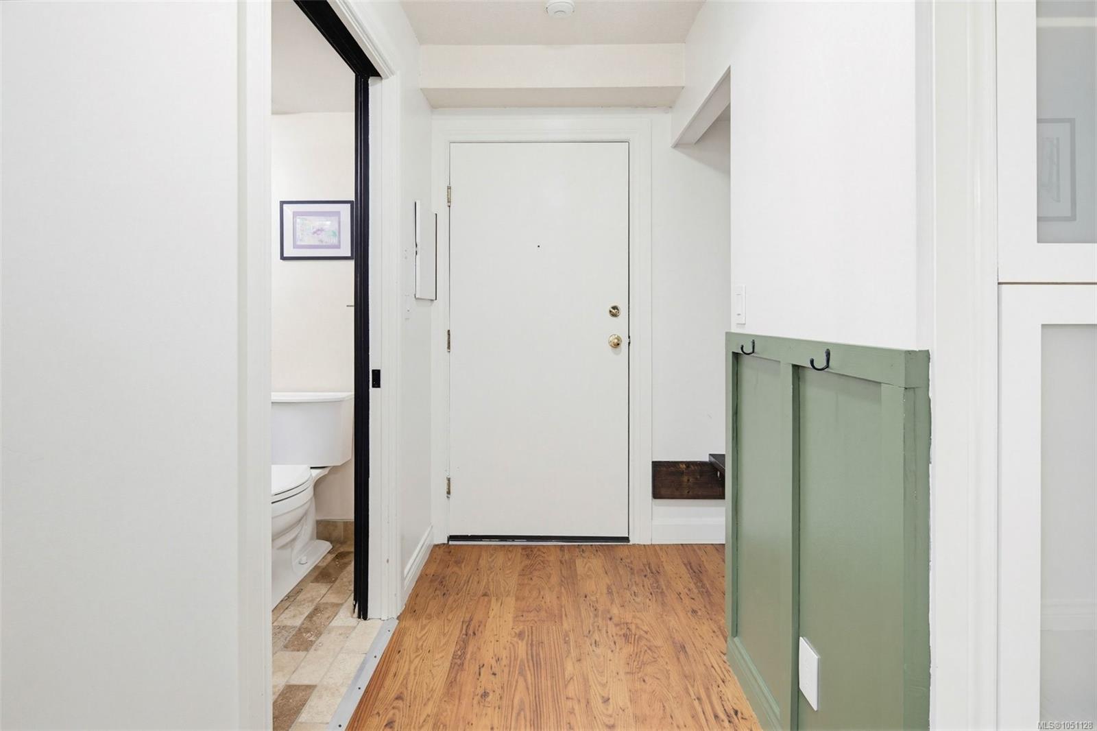 209-2520 Wark St — listing photo 4 of 28