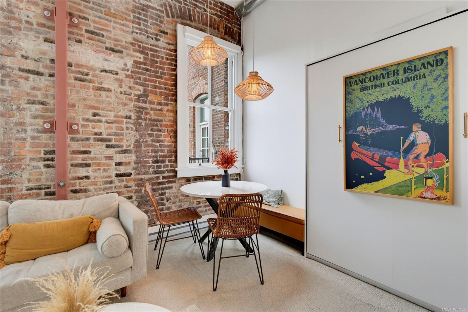 213-562 Yates St — listing photo 6 of 23