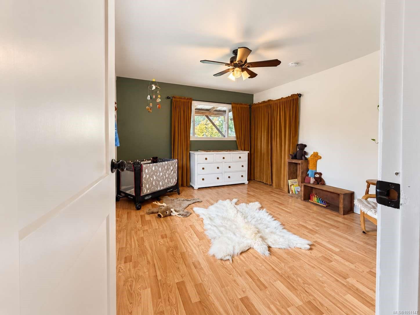 6008 Grandview Rd — listing photo 12 of 49