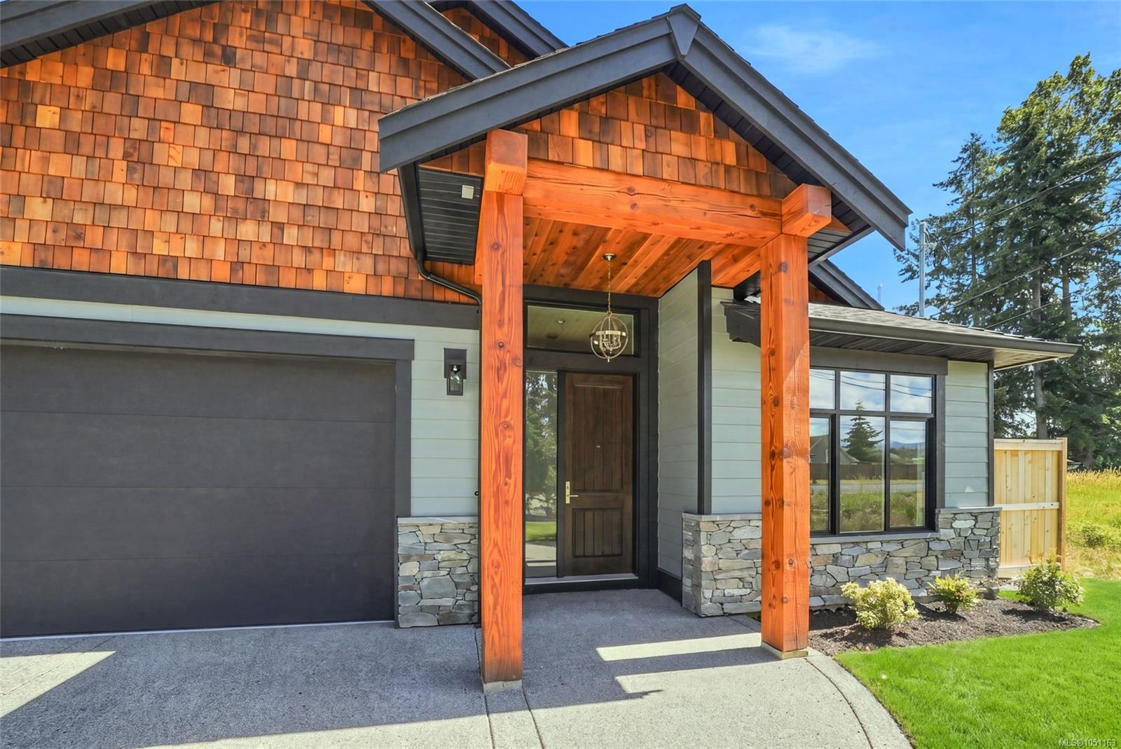 858 Wembley Rd, Parksville