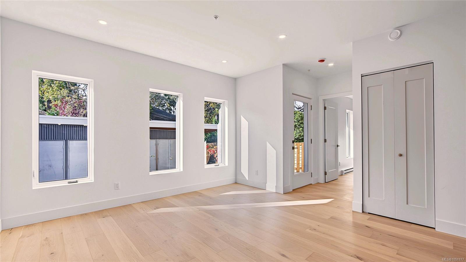 4-1721 Adanac St — listing photo 6 of 21