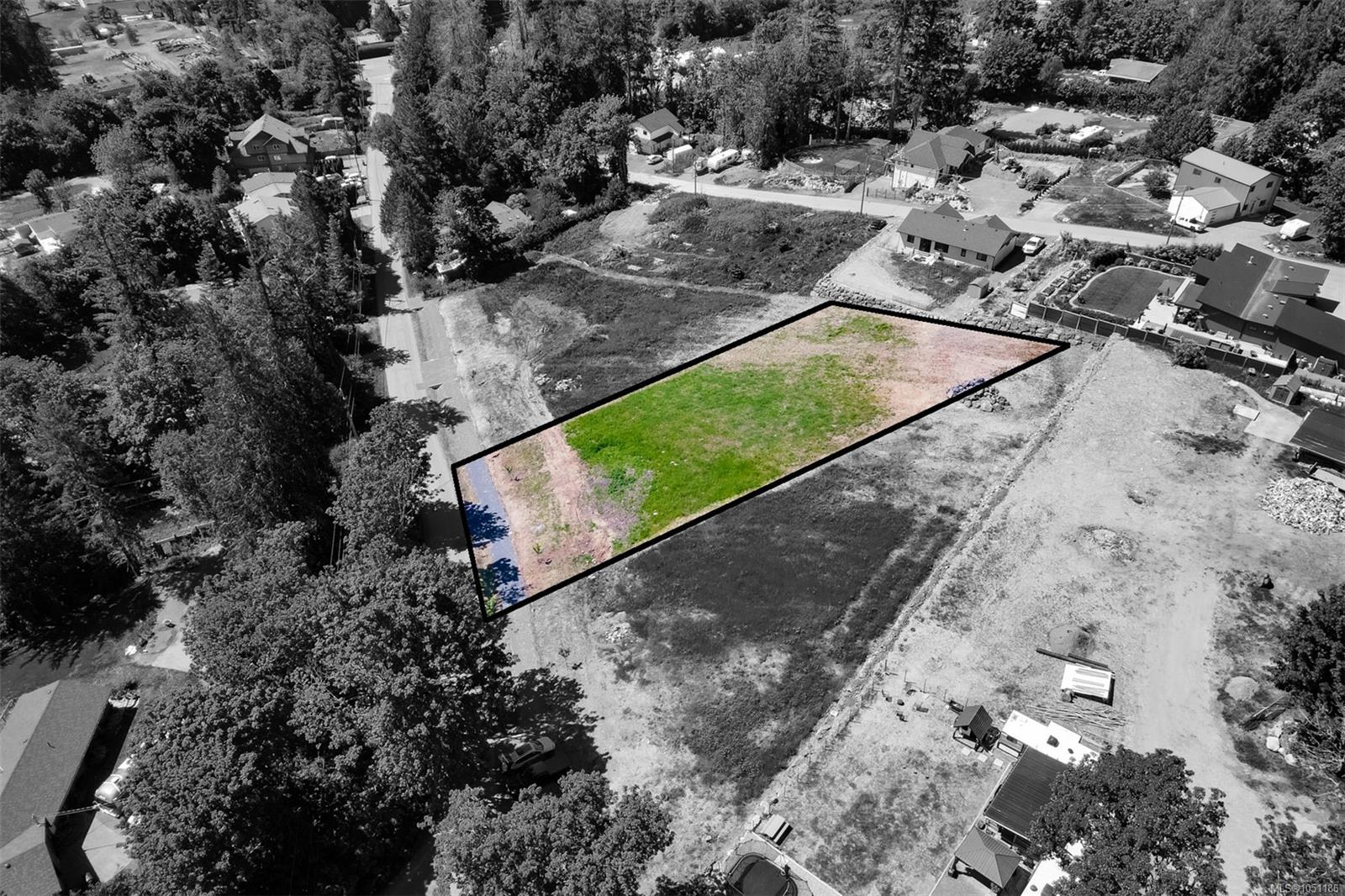 2086 Harbourview Rd — listing photo 3 of 27