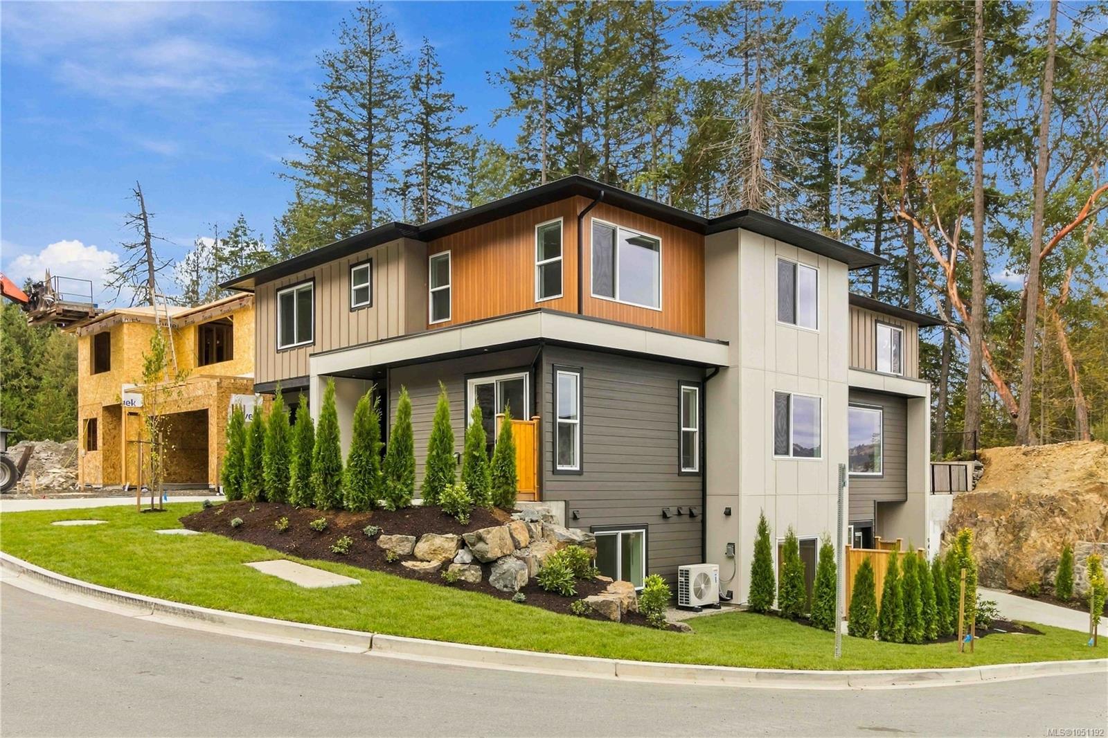 3462 Merlot Terr — listing photo 3 of 77