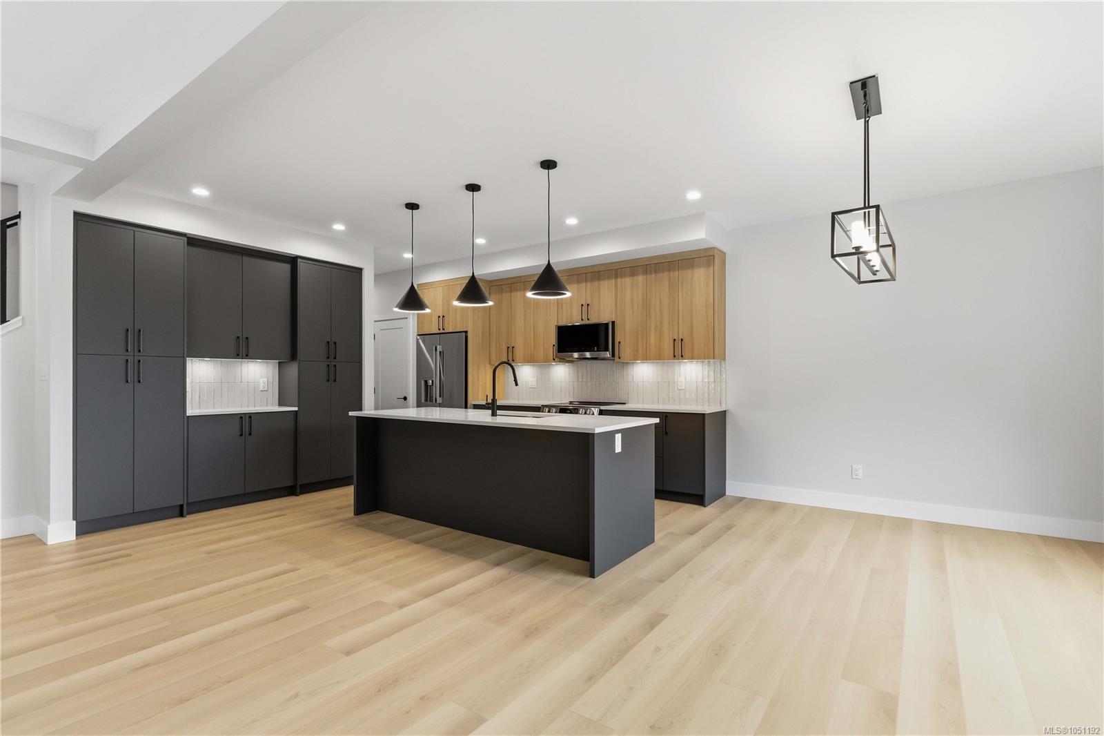 3462 Merlot Terr — listing photo 4 of 77