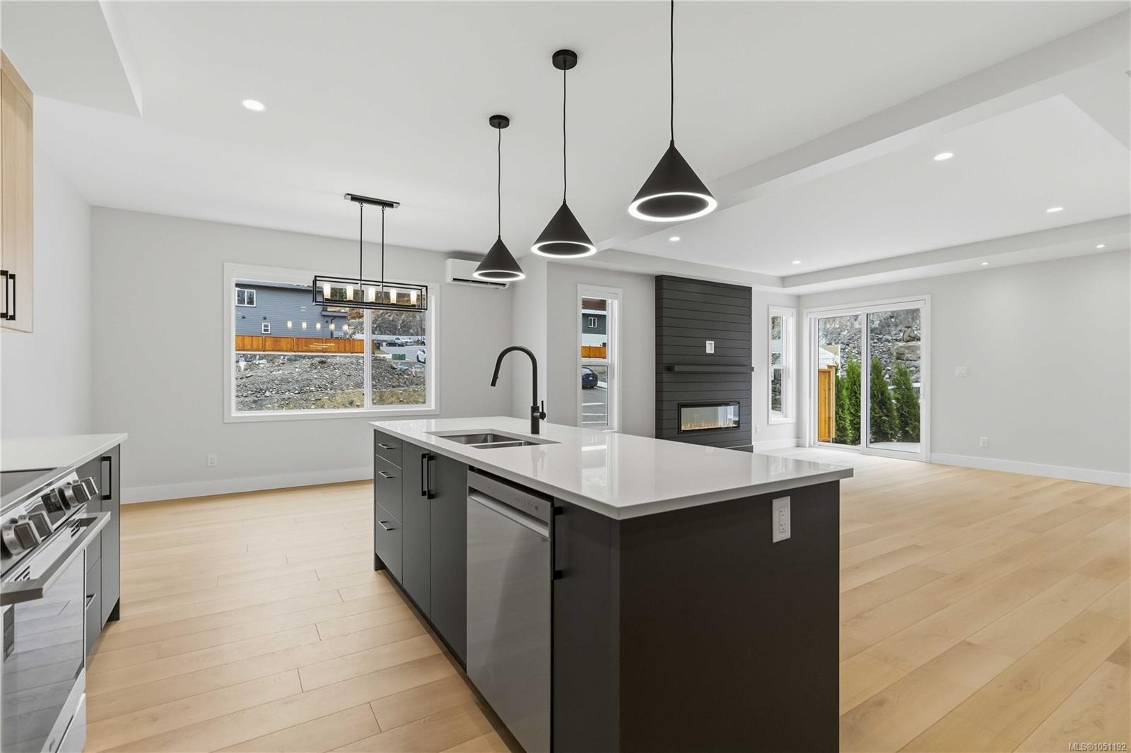 3462 Merlot Terr — listing photo 9 of 77