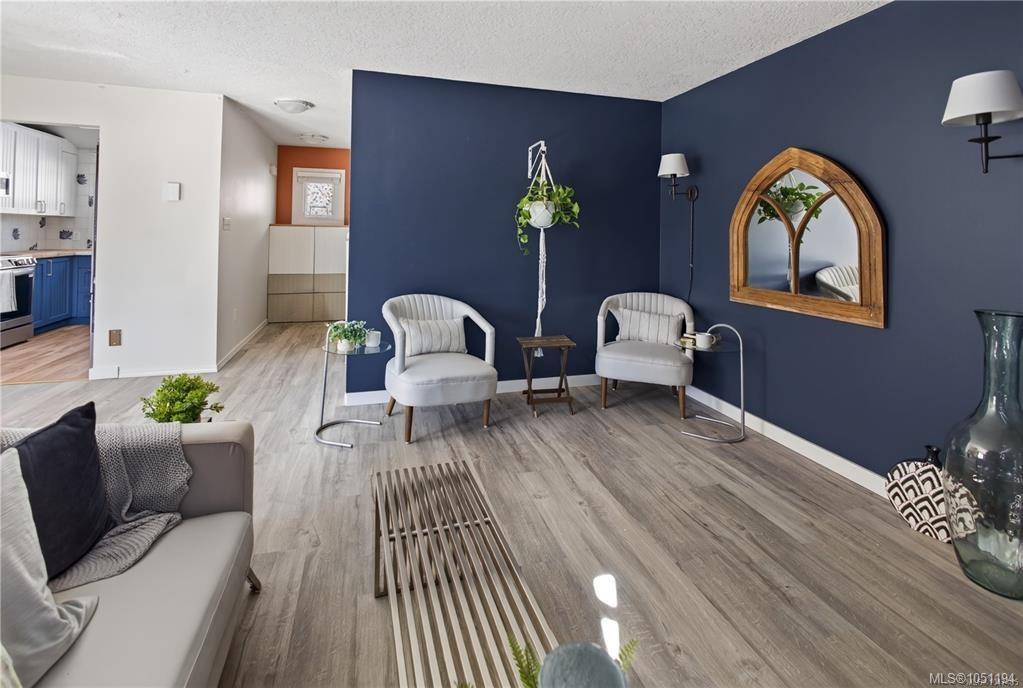 8-947 Caledonia Ave — listing photo 13 of 33