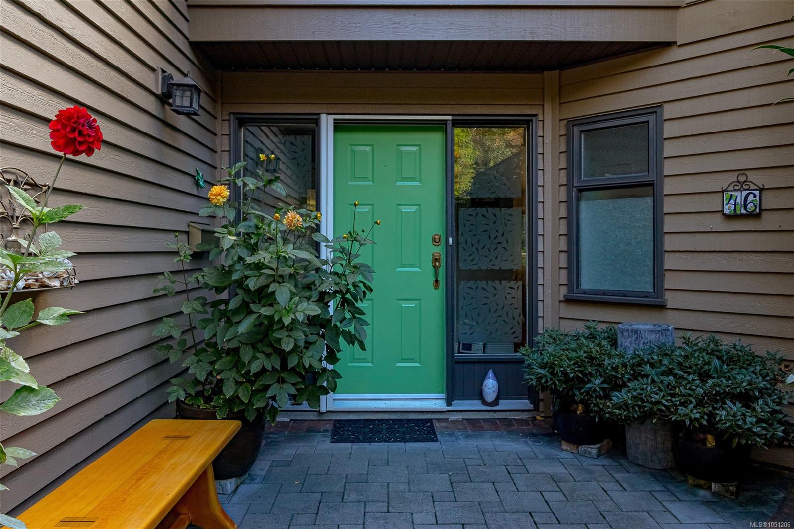 46-1255 Wain Rd — listing photo 3 of 43