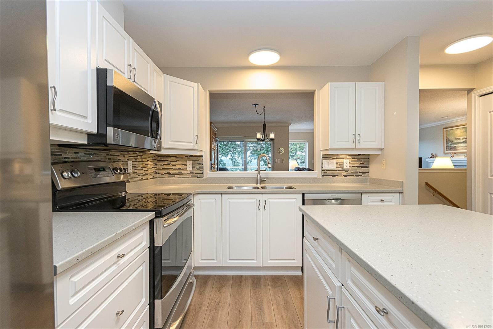 44-118 Aldersmith Pl — listing photo 14 of 36