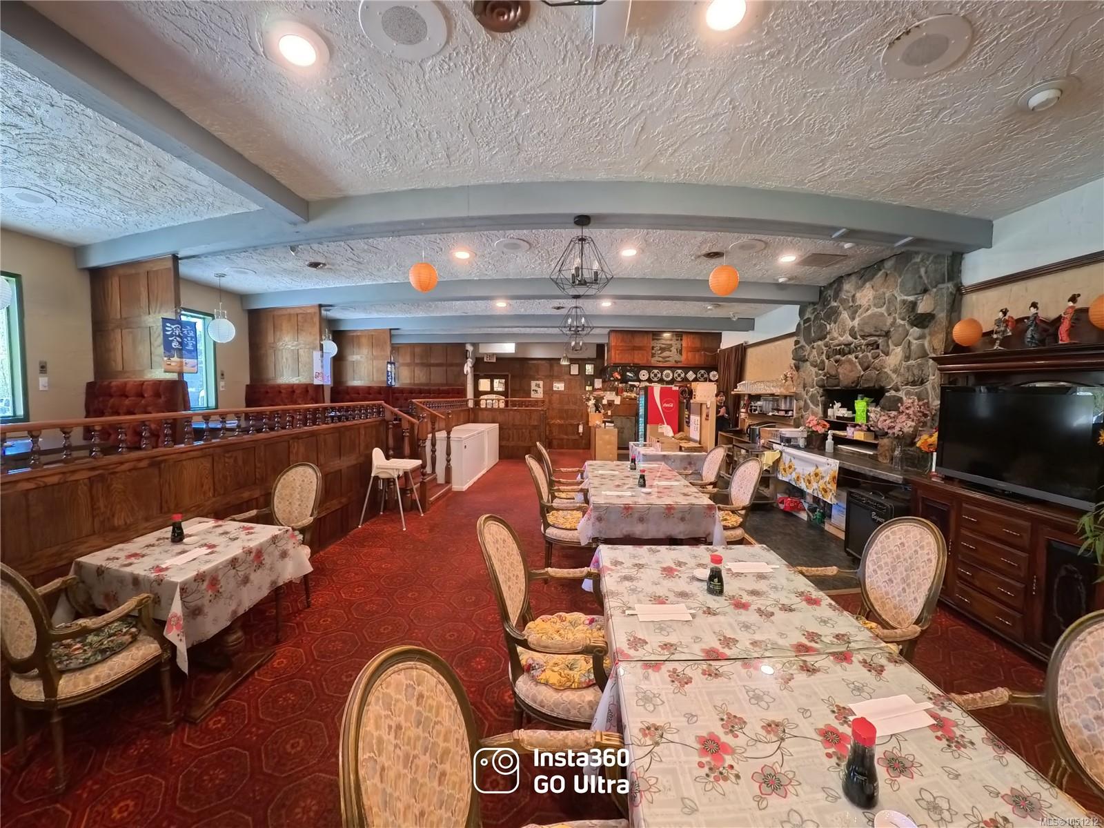 8405 Byng Rd — listing photo 3 of 24