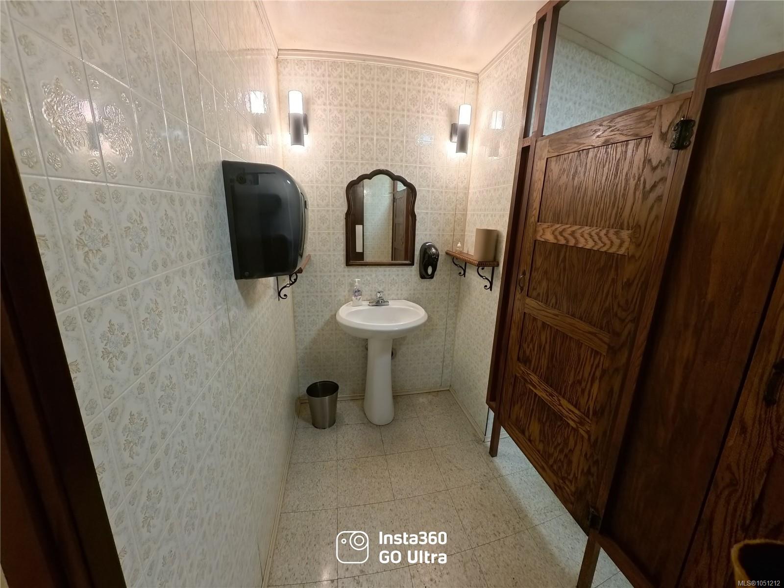 8405 Byng Rd — listing photo 10 of 24