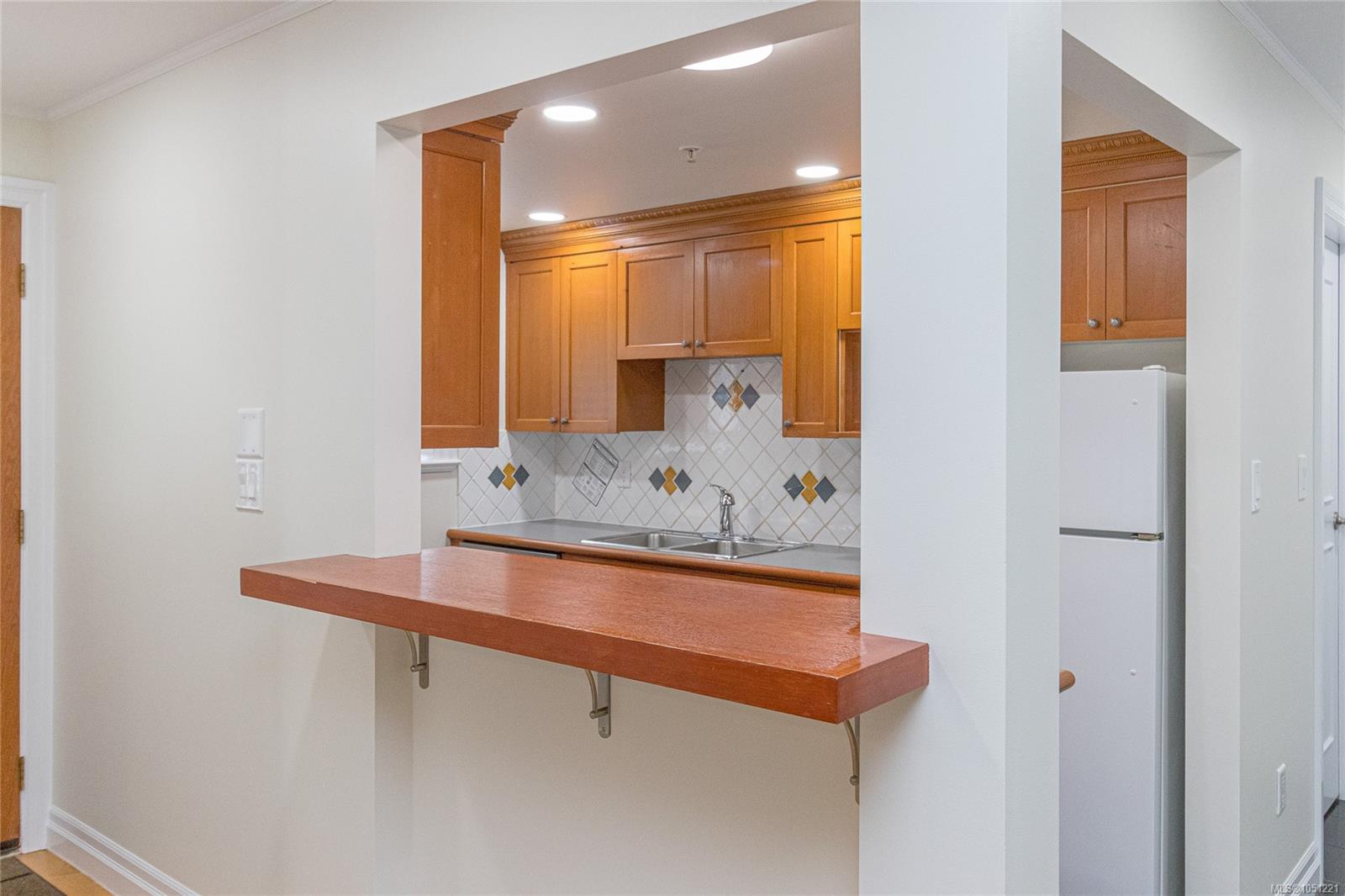1-649 Admirals Rd — listing photo 14 of 36