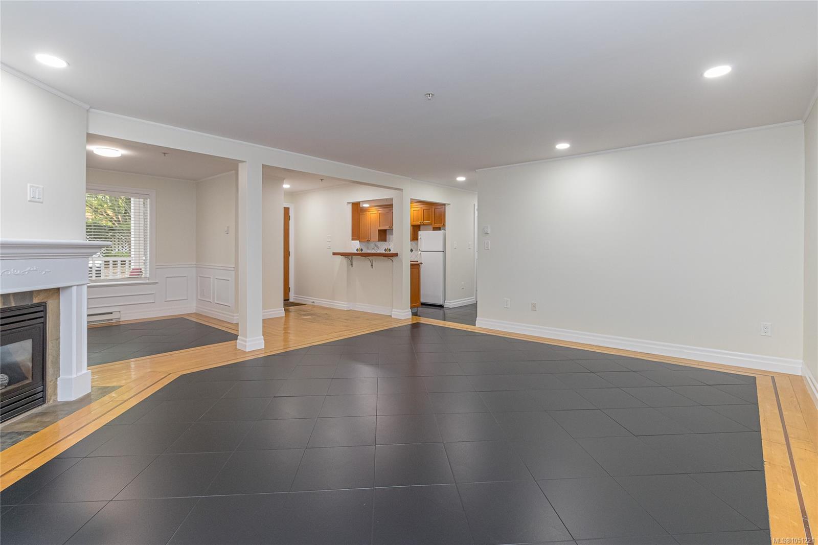 1-649 Admirals Rd photo 7