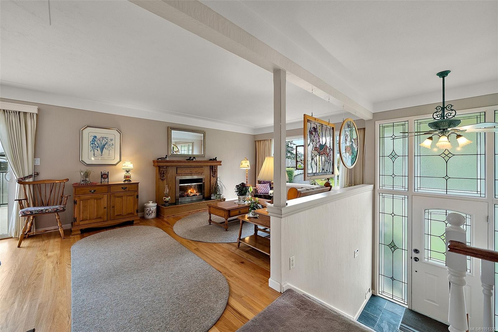 844 Rockheights Ave — listing photo 7 of 35