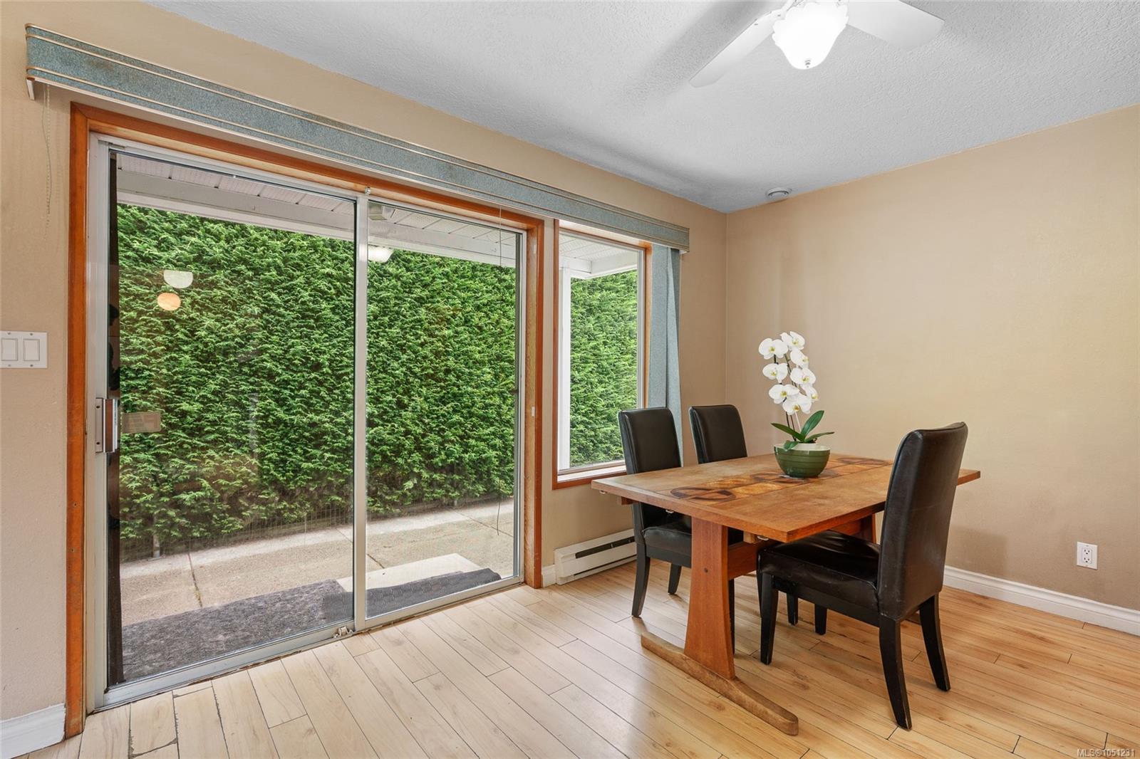 2-1215 Stelly's Cross Rd — listing photo 13 of 63