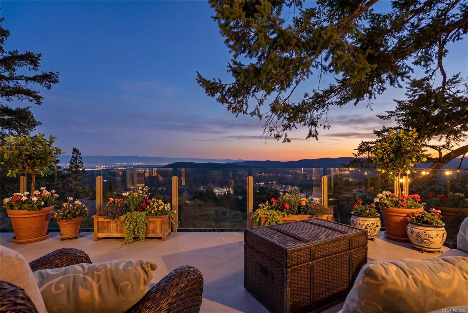 3475 Blue Sky Pl — listing photo 3 of 45
