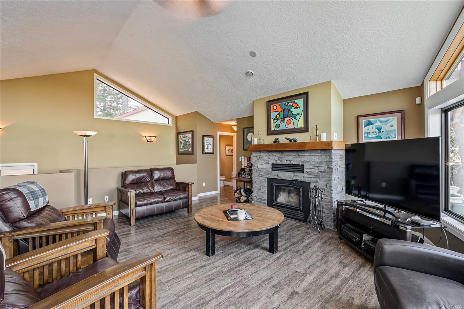 3475 Blue Sky Pl — listing photo 7 of 45