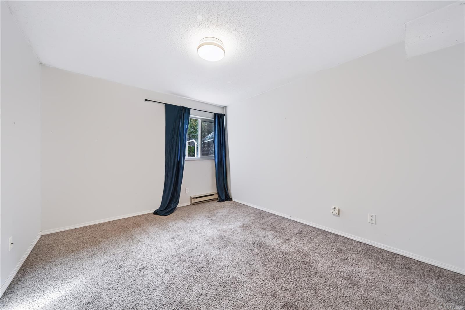101-6715 Dover Rd — listing photo 10 of 32
