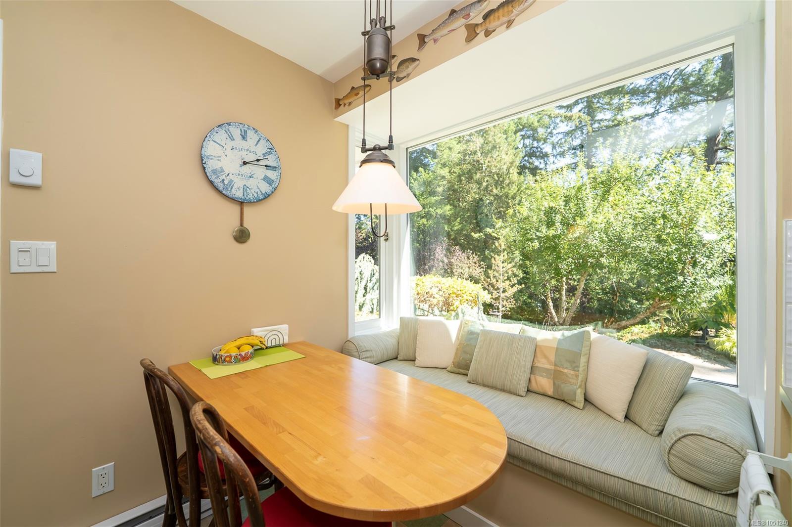 129 Sunset Dr — listing photo 13 of 31