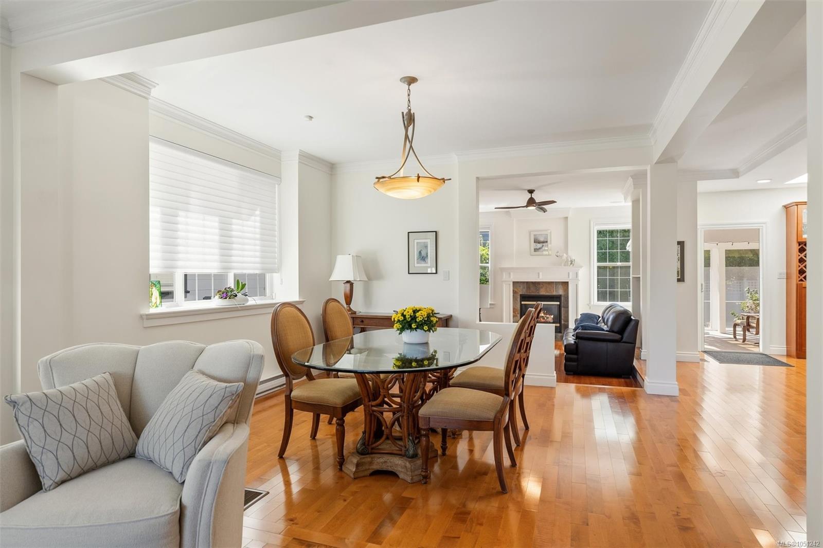 4122 Hatfield Rd — listing photo 13 of 61