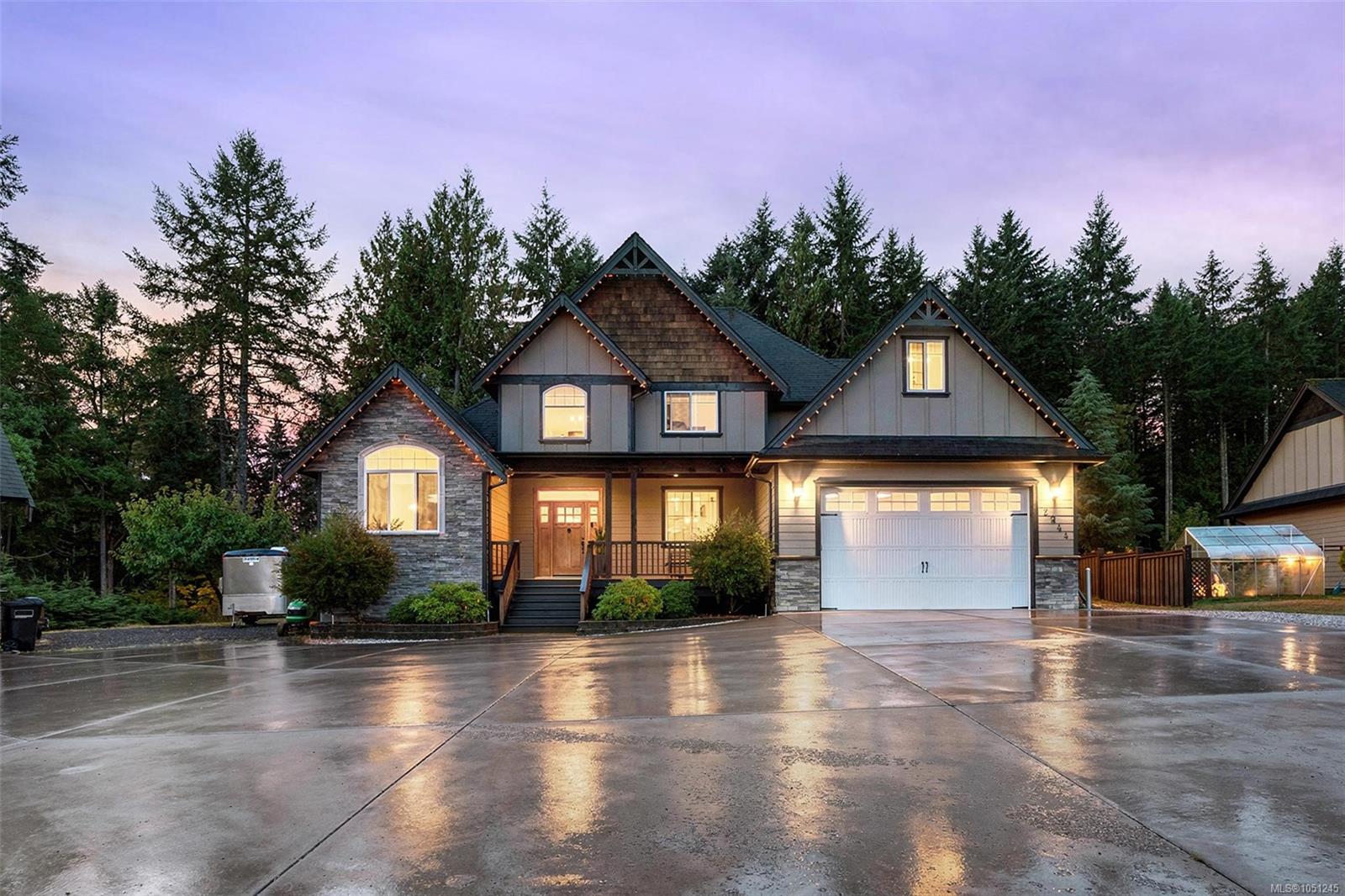 2944 Roozendaal Rd — listing photo 3 of 94