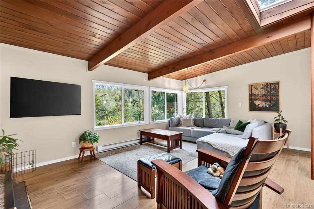 1465 North End Rd — listing photo 7 of 30