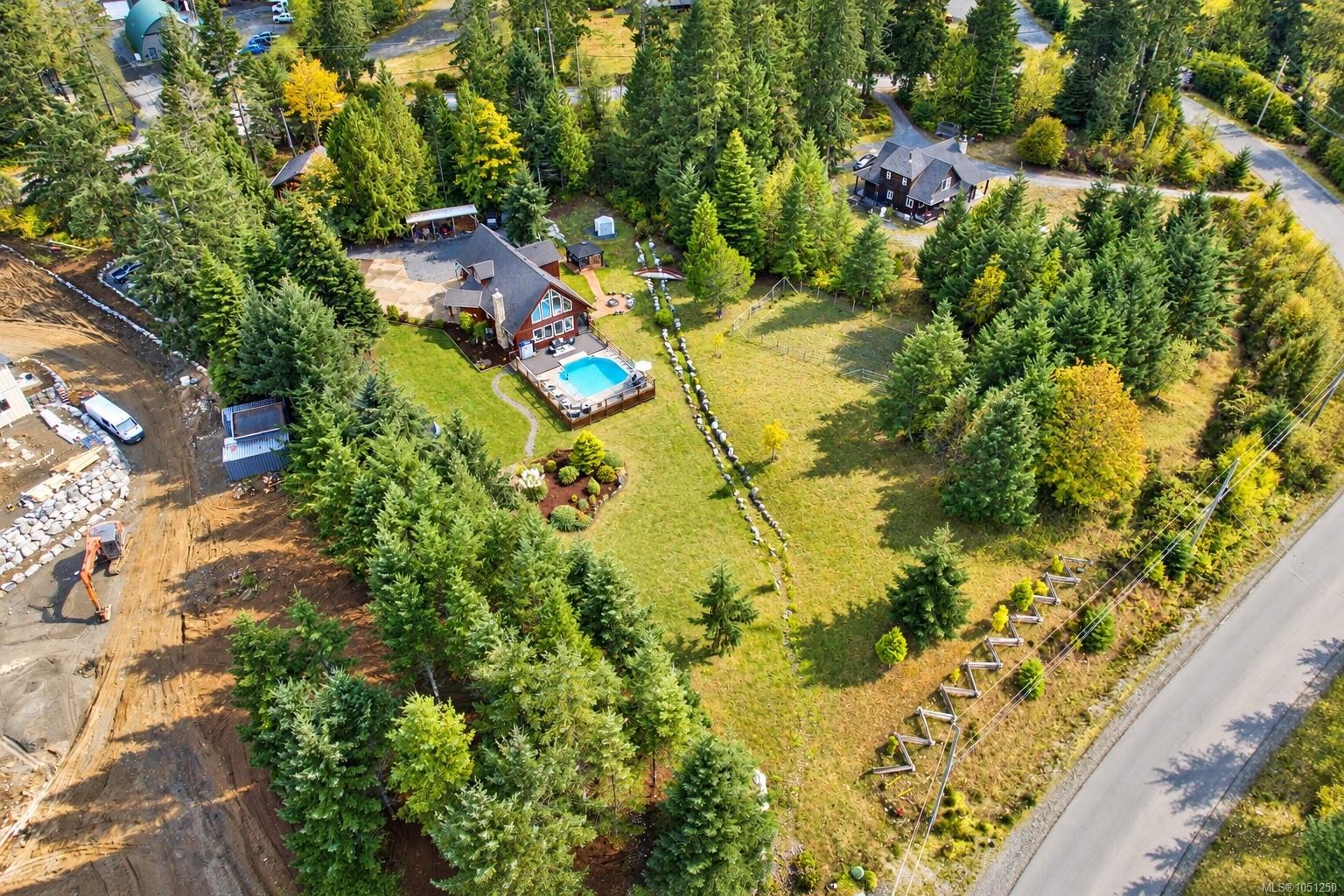 2815 Otter Point Rd — listing photo 9 of 84