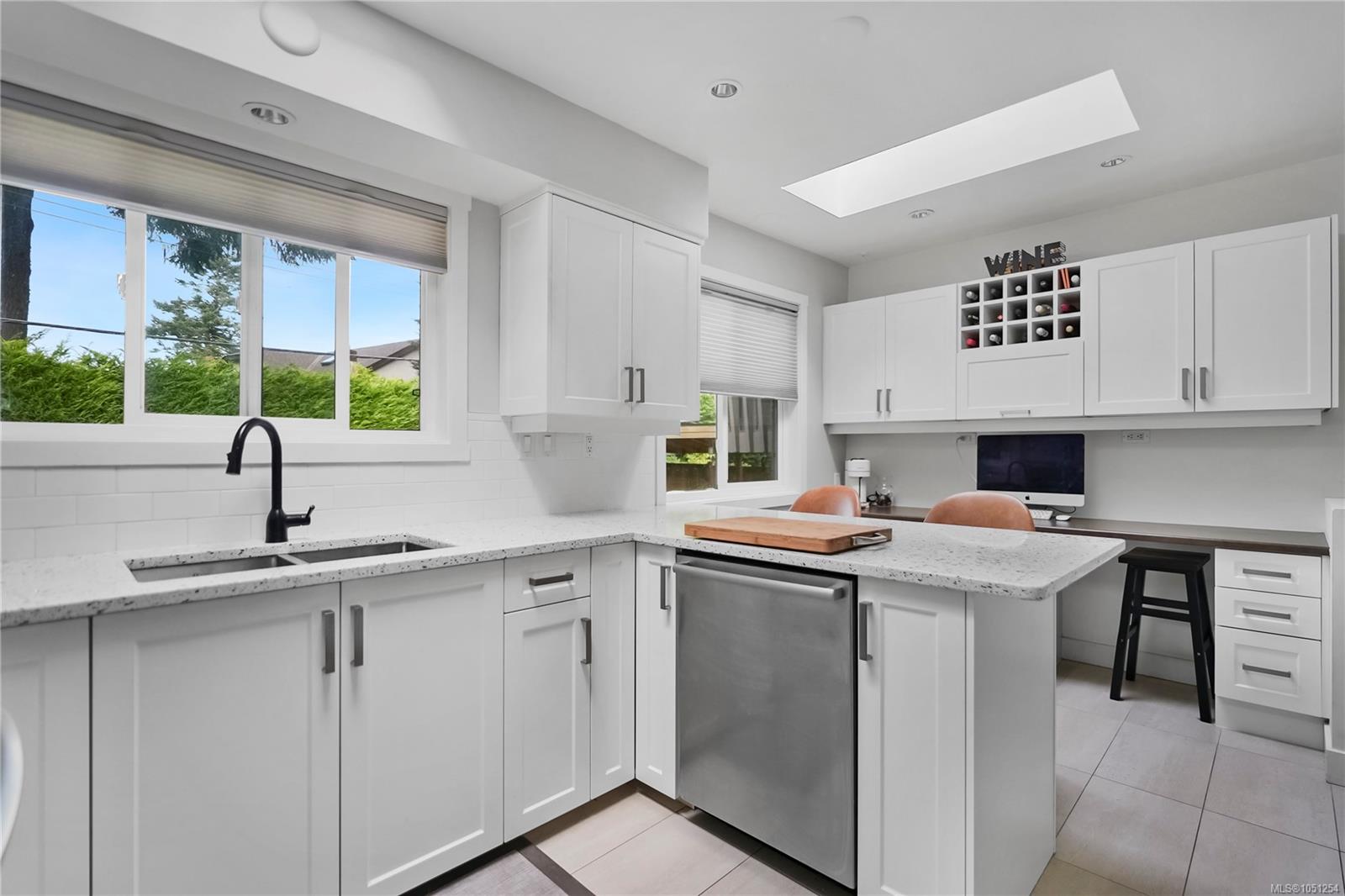 800 Alvarado Terr — listing photo 11 of 50