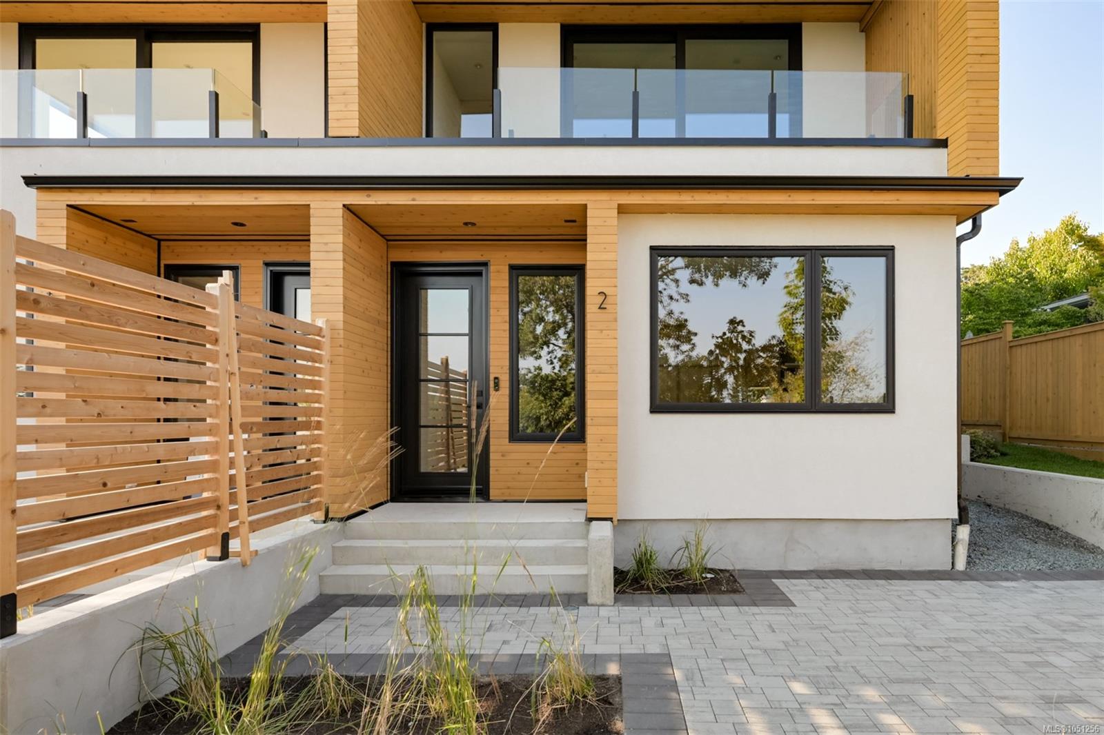 2-3080 Oakdowne Rd — listing photo 4 of 66