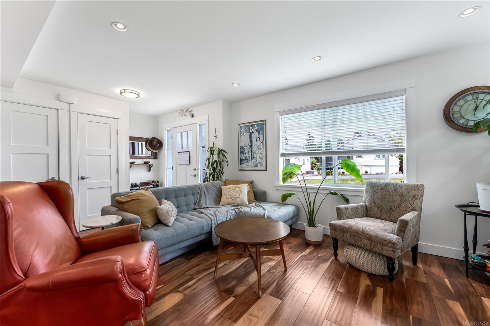 57 Sims Ave — listing photo 9 of 40